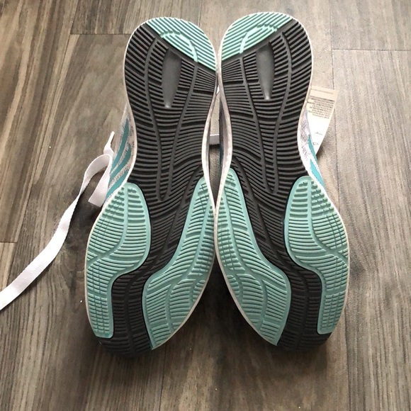 NWT Women’s Adidas Edge Lux 4 - Picture 7 of 9